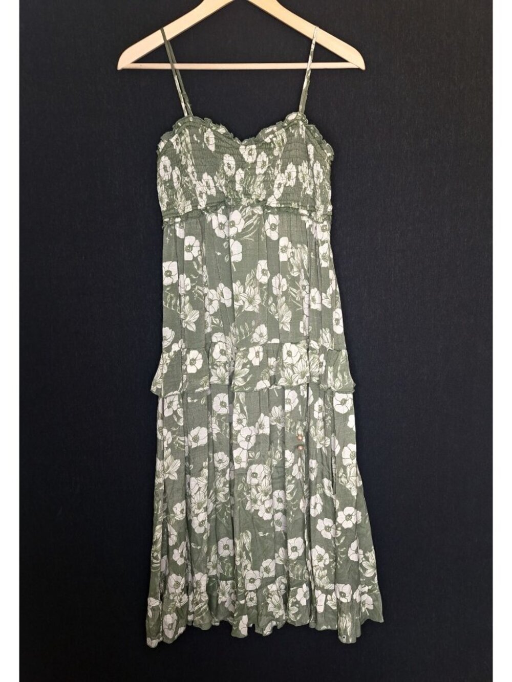 💙 Trixxi Green Floral Size M Smocked Cami Midi Dress Tiered Sleeveless Cottage
